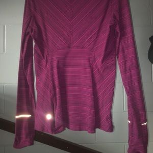 Lululemon long sleeve with thumbholes